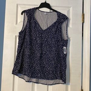 𝅺old Navy NWT women’s sleeveless top; size large